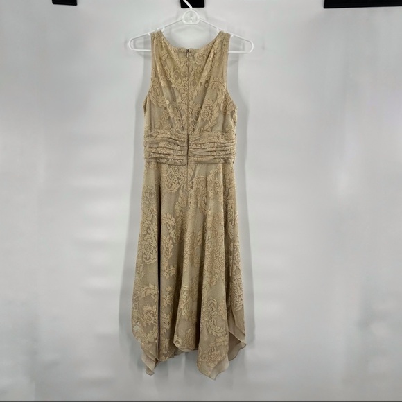 Patra cream lace overlay dress size 10 sleeveless - Picture 4 of 9